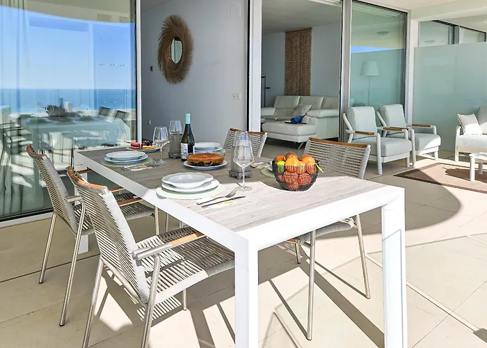 Stunning Sea Views At Stupa Hills Apartament Benalmádena